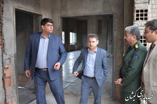 بازدید‌فرماندار و معاون سازمان‌مدیریت‌وبرنامه‌ریزی استان از پروژه مجتمع فرهنگی‌وهنری