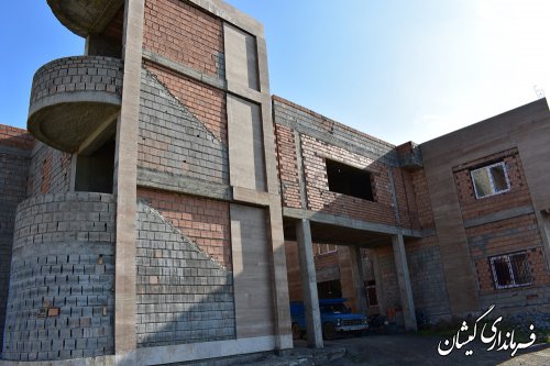 بازدید فرماندار گمیشان از مجتمع فرهنگی و هنری مرکز شهرستان