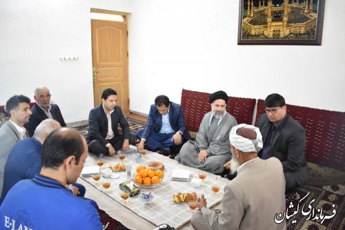 دیدار فرماندارو رئیس دانشگاه آزاد استان با امام جمعه شهرستان