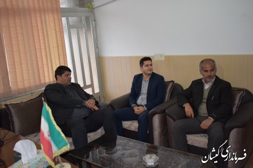 بازدید سرزده فرماندار از برخی ادارات شهرستان