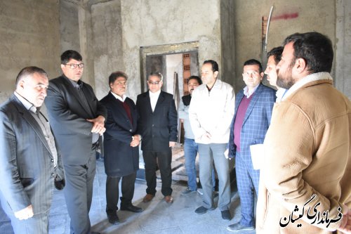 بازدید فرماندار گمیشان و مدیرکل راه و شهرسازی استان از مجتمع فرهنگی و هنری