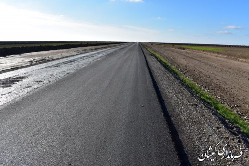 بازدیدفرماندارومدیرکل راه وشهرسازی از محورسیمین شهر به سقرتپه