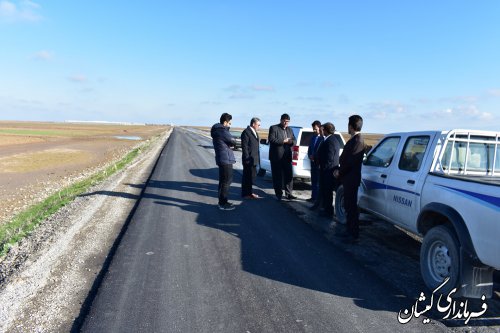 بازدیدفرماندارومدیرکل راه وشهرسازی از محورسیمین شهر به سقرتپه