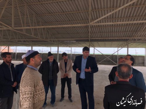 فرماندارگمیشان ومدیر کل اموال و املاک بنیاد مستضعفان ازروستای آرخ بزرگ بازدیدکرد
