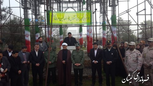 استقلال، آزادی و پیشرفت کشور در همه زمینه ها را مدیون خون شهدا هستیم