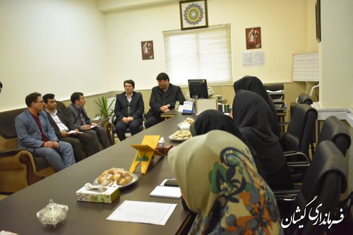 نشست مشترک فرماندارومدیرکل بهزیستی بارئیس وکارکنان بهزیستی گمیشان