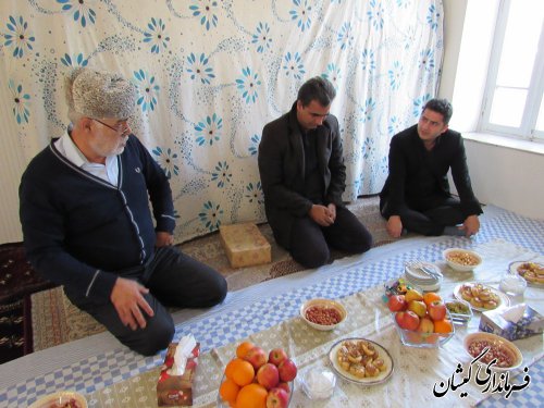 بخشدار مرکزی گمیشان با خانواده شهدا بدخشان به مناسبت چهلمین سالگرد پیروزی انقلاب اسلامی دیدار نمود