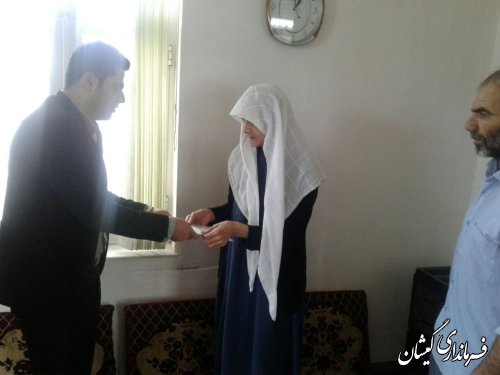دیدار بخشدار مرکزی گمیشان با خانواده های معظم شهید عبدالحکیم فلاح نژاد