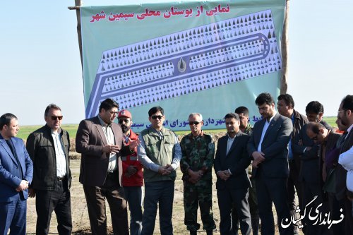 عملیات اجرایی بوستان محلی یک هکتاری سیمین شهر آغاز شد