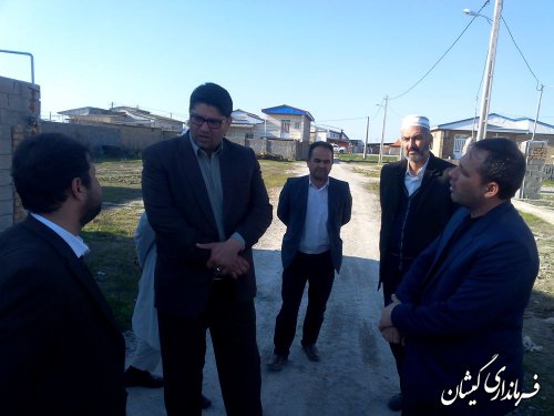 فرماندار گمیشان به صورت میدانی درخواست های مراجعه کنندگان را بررسی کرد