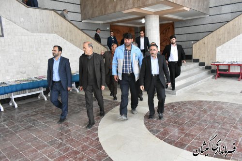 فرماندارگمیشان به همراه کمیسیون آموزش مجلس ازدومدرسه آسیب دیده بازدیدکرد