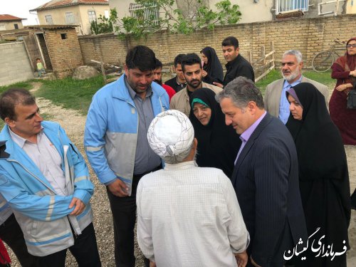 معاون رئیس جمهورباخانواده دوشهیدخدمت سیل شهرستان دیدارکرد