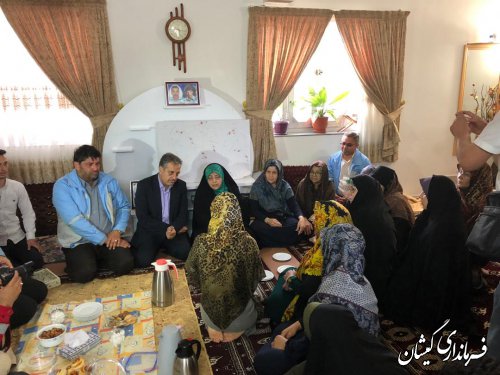 معاون رئیس جمهورباخانواده دوشهیدخدمت سیل شهرستان دیدارکرد