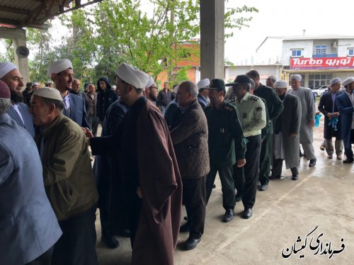 حضور فرماندار گمیشان در مراسم فارغ التحصیلی طلاب حوزه علمیه سیمین شهر