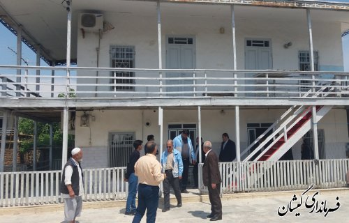 بازدیدمعاون هماهنگی عمرانی استاندارگیلان از واحدهای مسکونی آسیب دیده