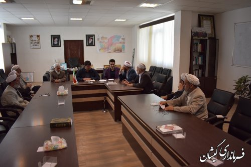 دیدار علمای مرکز شهرستان با فرماندار گمیشان