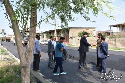 بازدید فرماندار گمیشان از اجرای آسفالت معابر شهر گمیش تپه