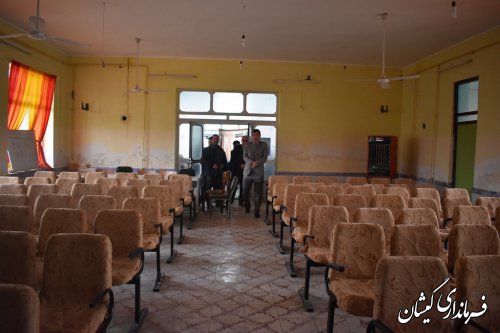 فرماندار شهرستان گمیشان از مدارس شهر گمیش تپه بازدید کرد