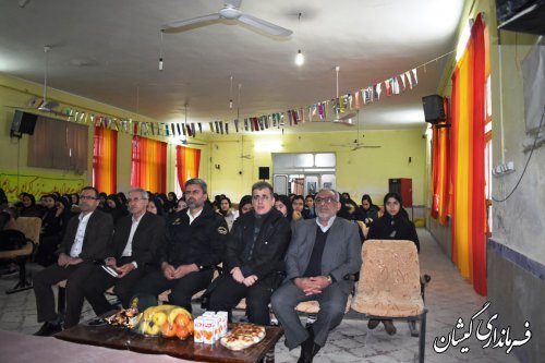 تارکان تحصیل  در معرض آسیب های اجتماعی هستند