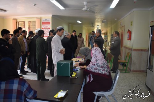 معاون اجرای احکام دادگستری استان از حوزه فرعی گلدشت بازدید کرد