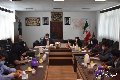 بررسی طرح اشتغال‌زایی احداث گلخانه در کارگروه بانوان شهرستان گمیشان