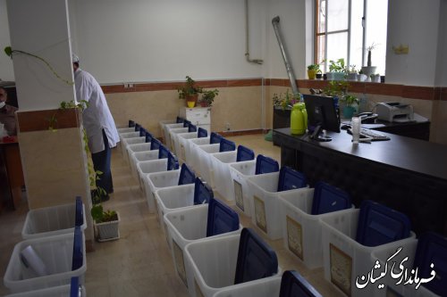 آماده سازی صندوق شعبات اخذ رأی شهرستان گمیشان