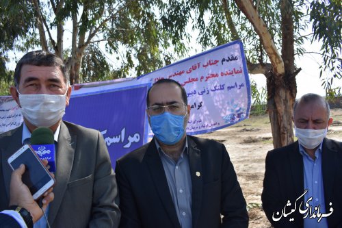 آغاز عملیات اجرایی بیستمین مدرسه در گمیشان