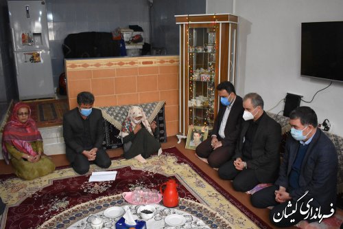 معاون استاندار با مادرشهید عبدالقیوم دهقانی دیدارکرد
