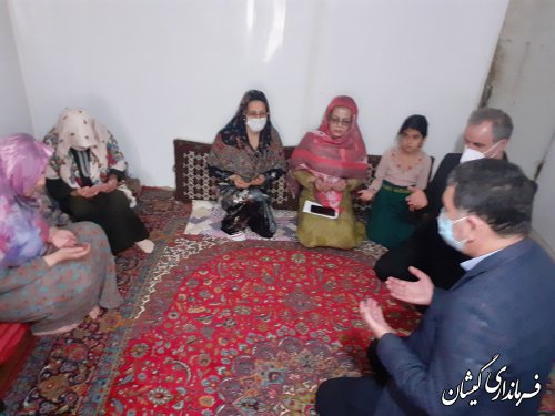 معاون استاندار با مادرشهید عبدالقیوم دهقانی دیدارکرد