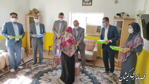 دیدار فرماندار گمیشان با دختران موسسه خیریه حضرت زینب کبری (س) سیمین شهر