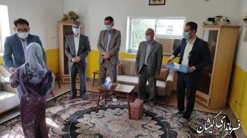 دیدار فرماندار گمیشان با دختران موسسه خیریه حضرت زینب کبری (س) سیمین شهر