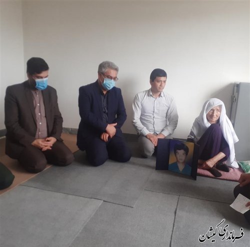 خدمت بی منت و تلاش شبانه روزی مهمترین خواسته شهدا از مسئولین است