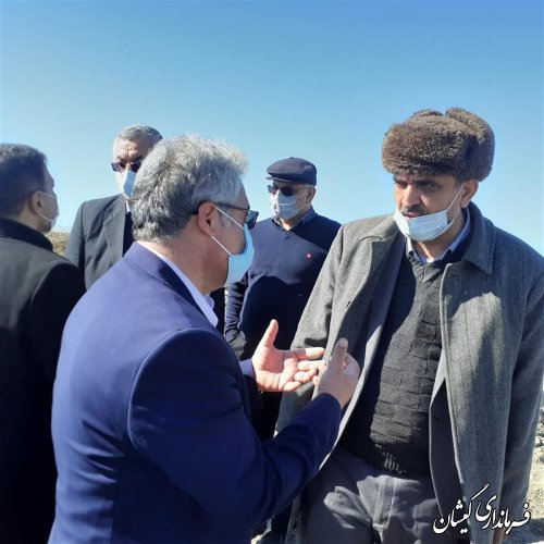 مشاور وزیر کشور از سایت میگوی گمیشان بازدید کرد