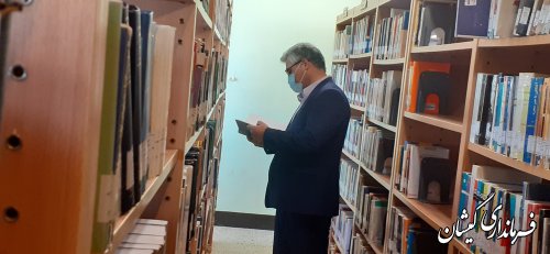 بازدید سرپرست فرمانداری از کتابخانه عمومی امام محمد غزالی گمیش تپه