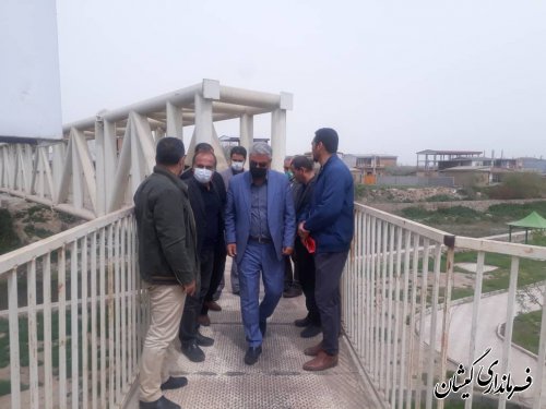 سرپرست فرمانداری گمیشان به منظور بررسی وضعیت آب شرب شهر سیمین شهر از بخش مرکزی شهرستان بازدید کرد.
