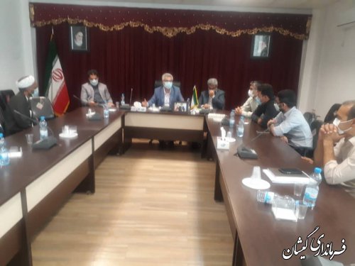 حضور فرماندار گمیشان در جلسه تبیین و اقناع سازی طرح مردمی سازی و توزیع عادلانه یارانه  دهیاران بخش مرکزی