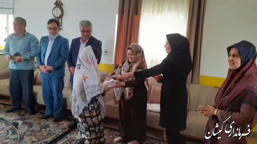 دیدار سرپرست فرمانداری گمیشان با دختران موسسه خیریه حضرت زینب کبری (س) سیمین شهر