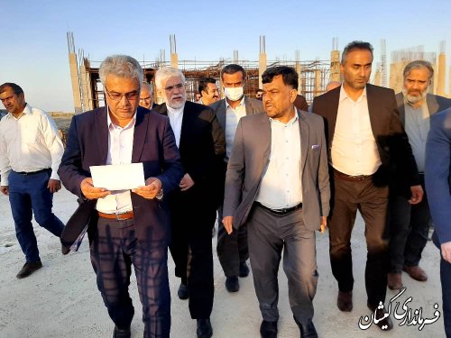 بازدید استاندار گلستان از بیمارستان 64 تختخوابی و ساحل چارقلی شهرستان گمیشان 