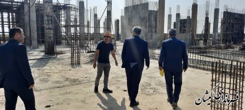بازدید سقلی فرماندار گمیشان از بیمارستان در حال ساخت شهرستان گمیشان
