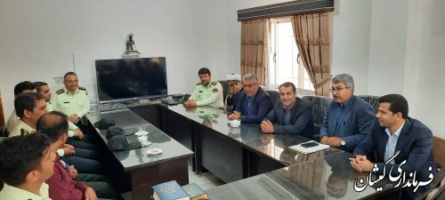 حضور سقلی  فرماندار گمیشان در دادگستری شهرستان 