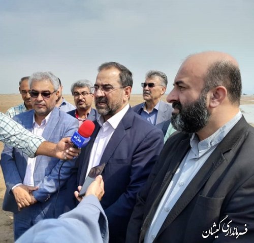 بازدید دکتر عباسی معاون وزیر کشور و دکتر سید علی مهاجر معاون سیاسی، امنیتی، اجتماعی استانداری گلستان از ساحل توماچلر چارقلی شهرستان گمیشان