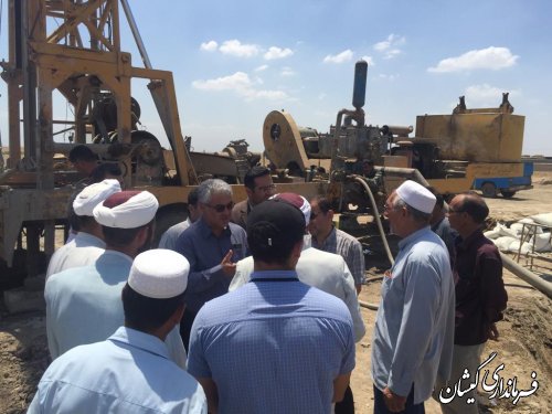 آغاز به کار عملیات حفاری چاه تامین آب شرب سقر تپه