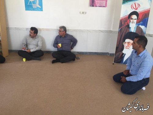 بازدید فرماندار از روستای قلعه حاجی گلدی خان