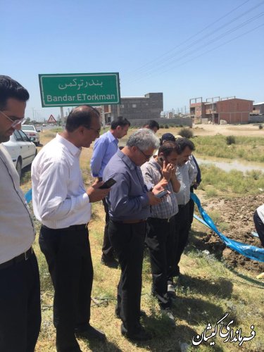 بازدید فرماندار گمیشان از عملیات مرمت شبکه آبرسانی به شهرستان 