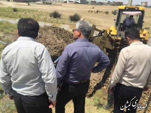 بازدید فرماندار گمیشان از عملیات مرمت شبکه آبرسانی به شهرستان 
