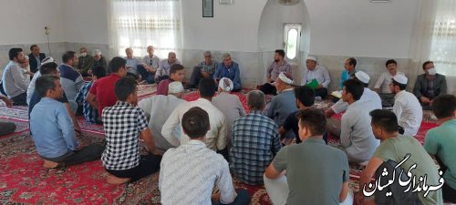 حضور فرماندار در میز خدمت روستای صفا ایشان