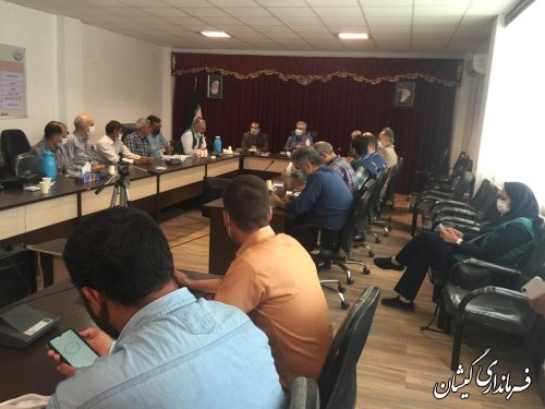 حضور فرماندار در همایش علمی و آموزشی امنیت زیستی و راههای پشگیری از سفیدک میگو