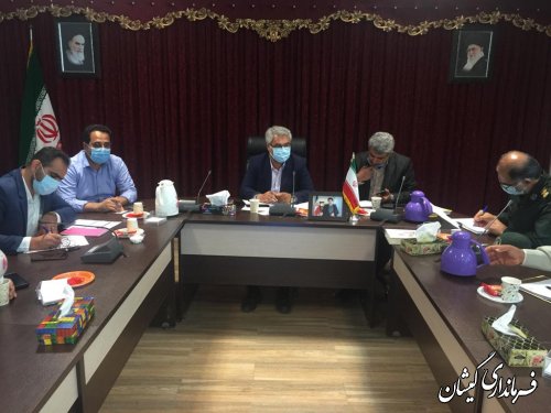حضور فرماندار گمیشان با کلیه اعضای ستاد شهرستان در جلسه ستاد پیشگیری و مقابله با ویروس کرونا استان 