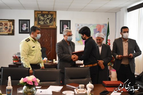 نشست خبری و تجلیل از خبرنگاران و فعالین رسانه ای شهرستان گمیشان
