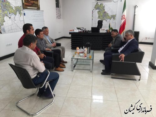 نشست فرماندار گمیشان با مدیریت شهری سیمین شهر 